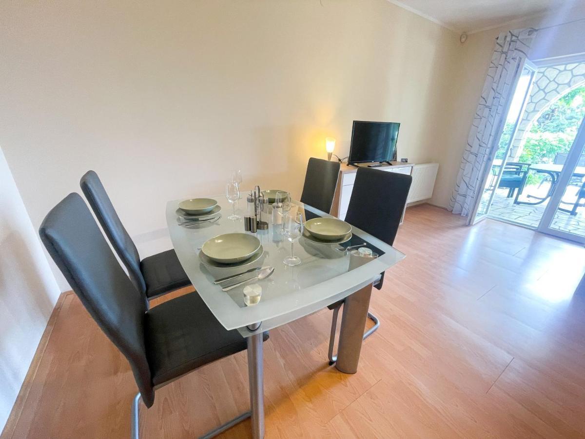Apartments Sams Novi Vinodolski Extérieur photo