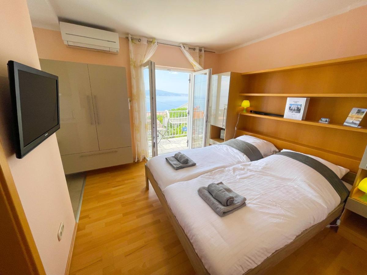 Apartments Sams Novi Vinodolski Extérieur photo