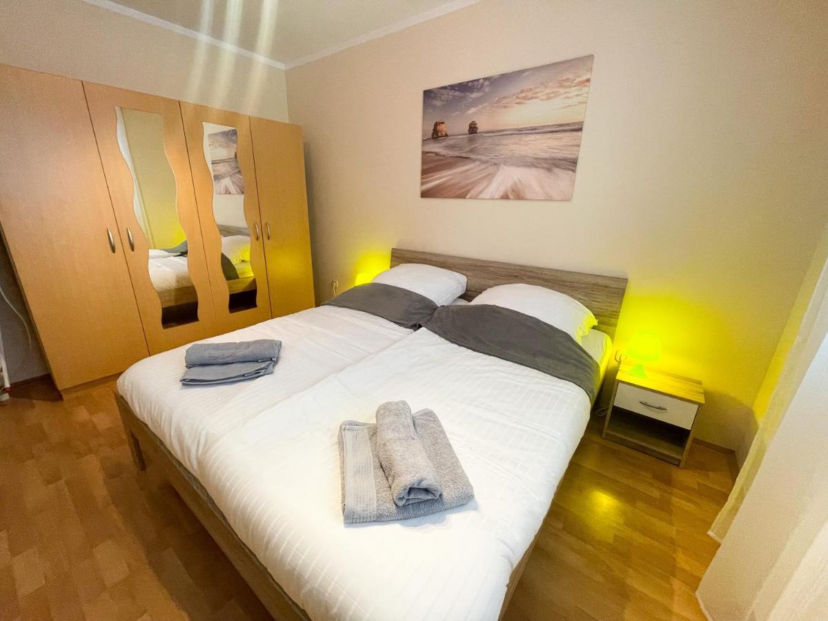 Apartments Sams Novi Vinodolski Extérieur photo