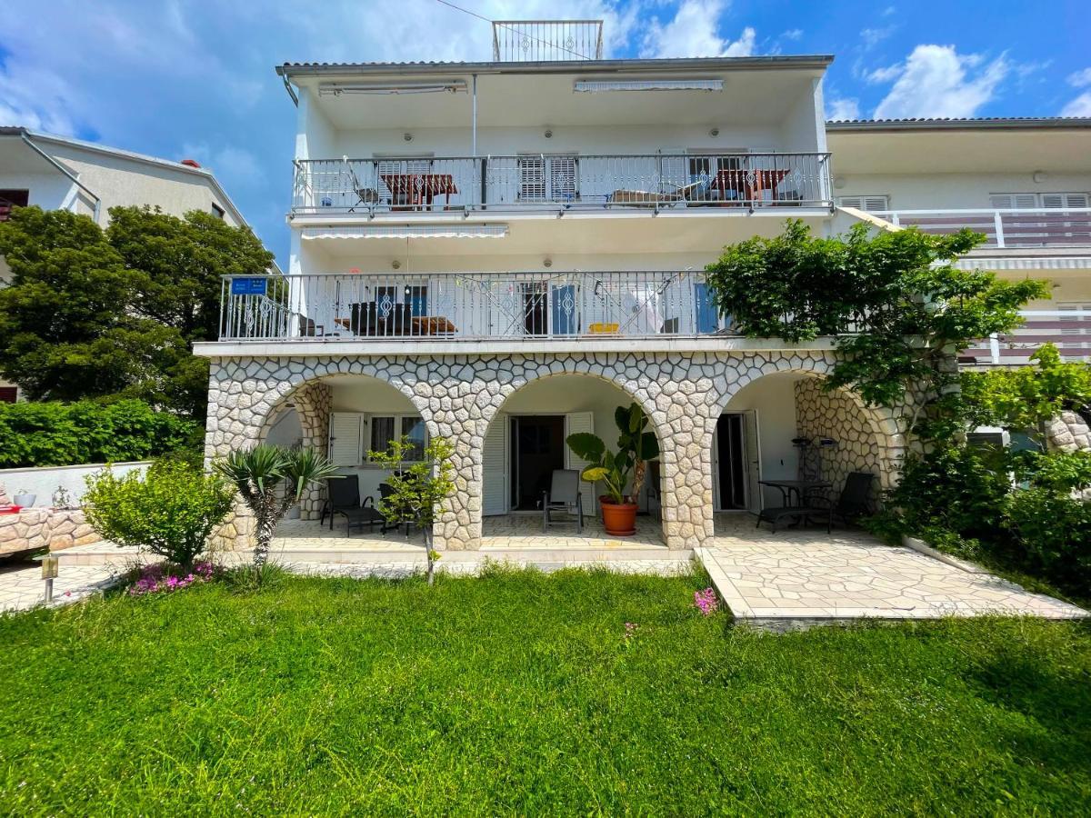 Apartments Sams Novi Vinodolski Extérieur photo