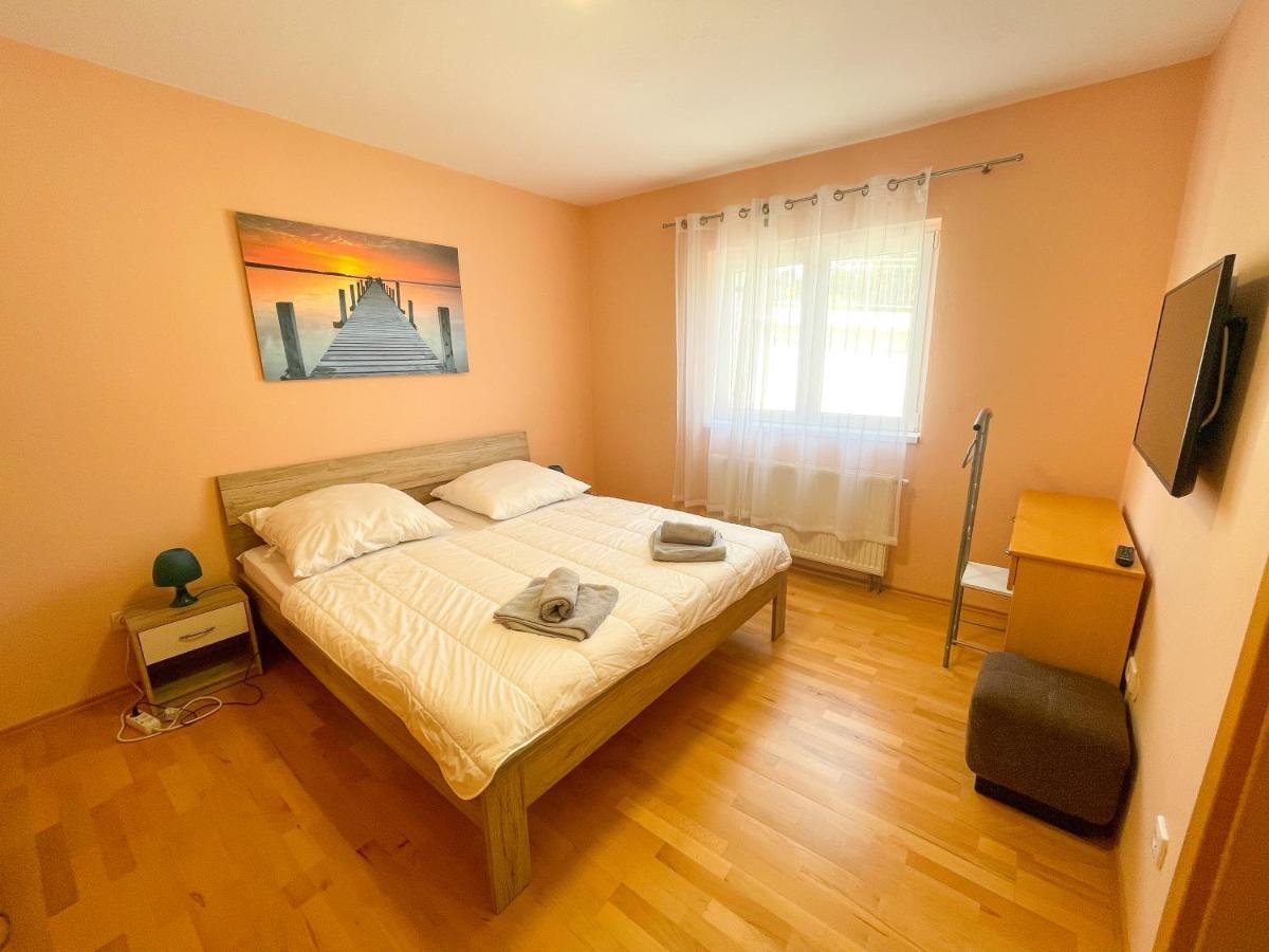 Apartments Sams Novi Vinodolski Extérieur photo