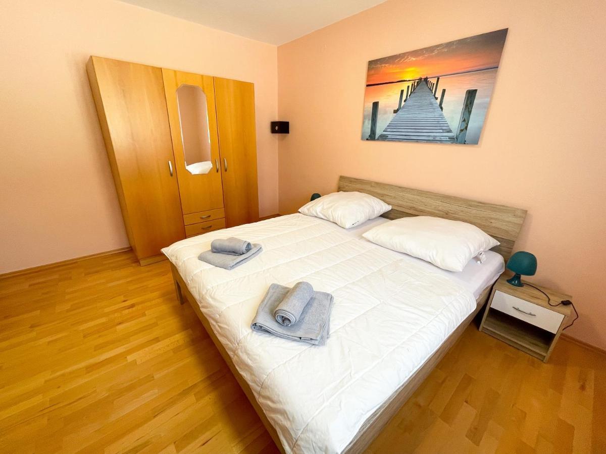 Apartments Sams Novi Vinodolski Extérieur photo
